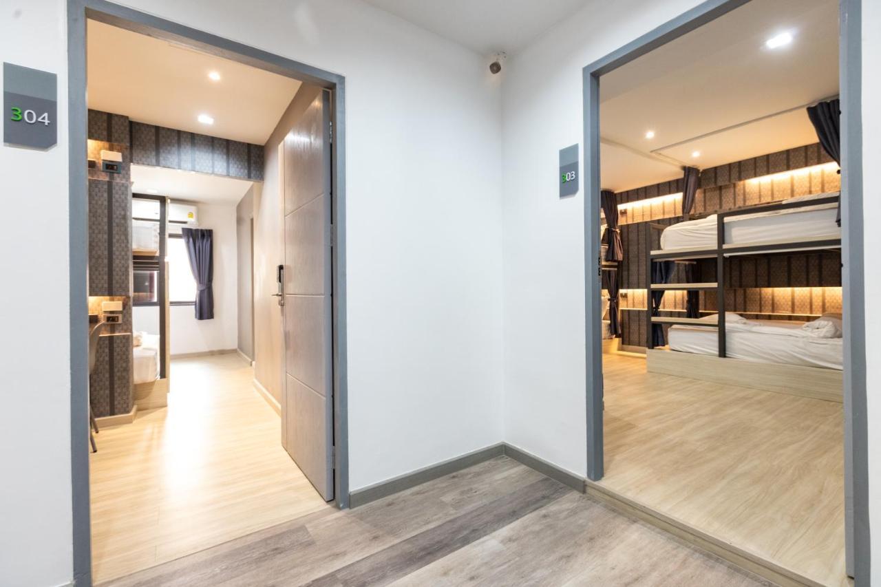 Baan Kun Mhor Hostel บ้านคุณหมอโฮสเทล Бангкок Екстер'єр фото