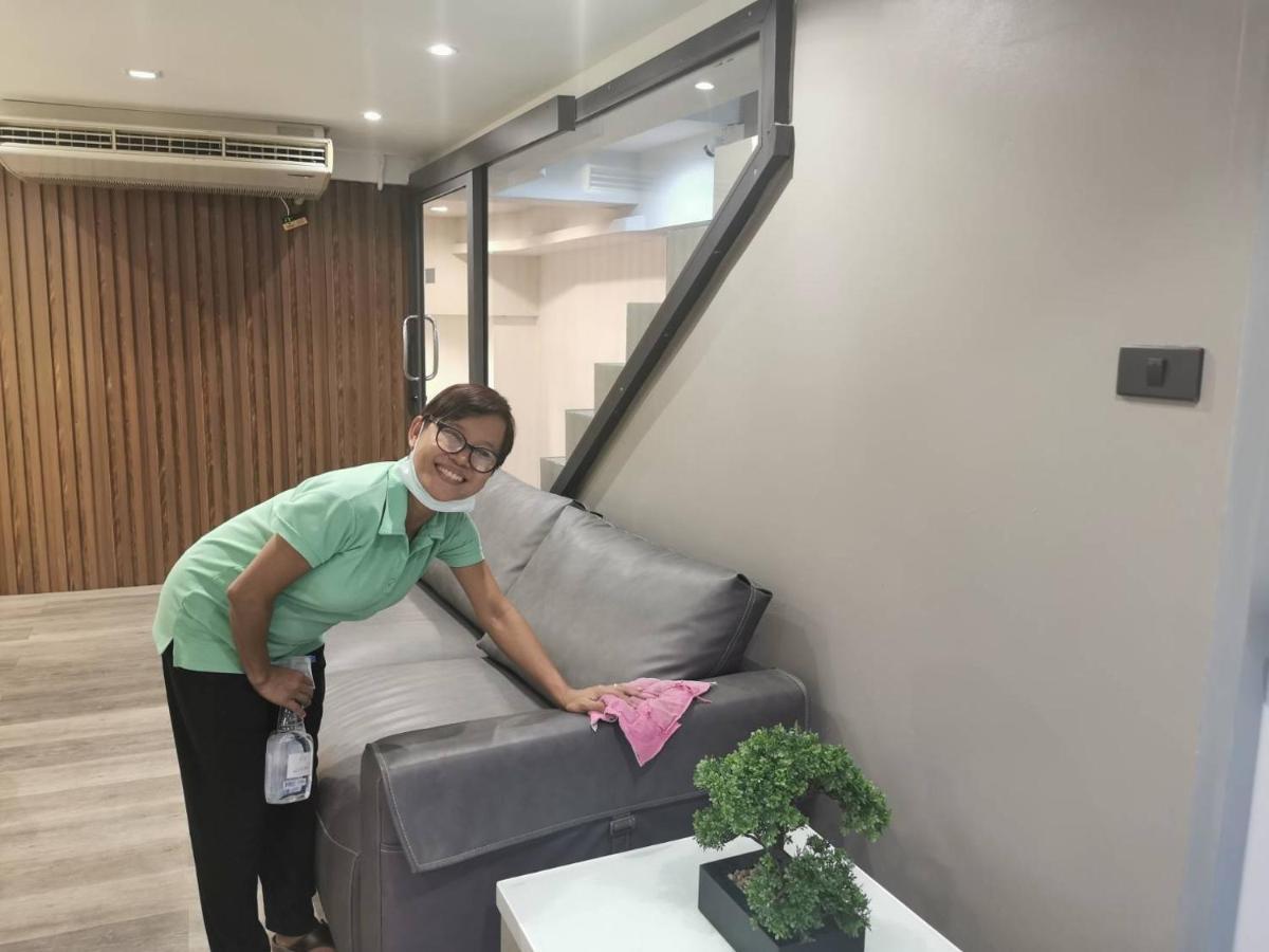 Baan Kun Mhor Hostel บ้านคุณหมอโฮสเทล Бангкок Екстер'єр фото